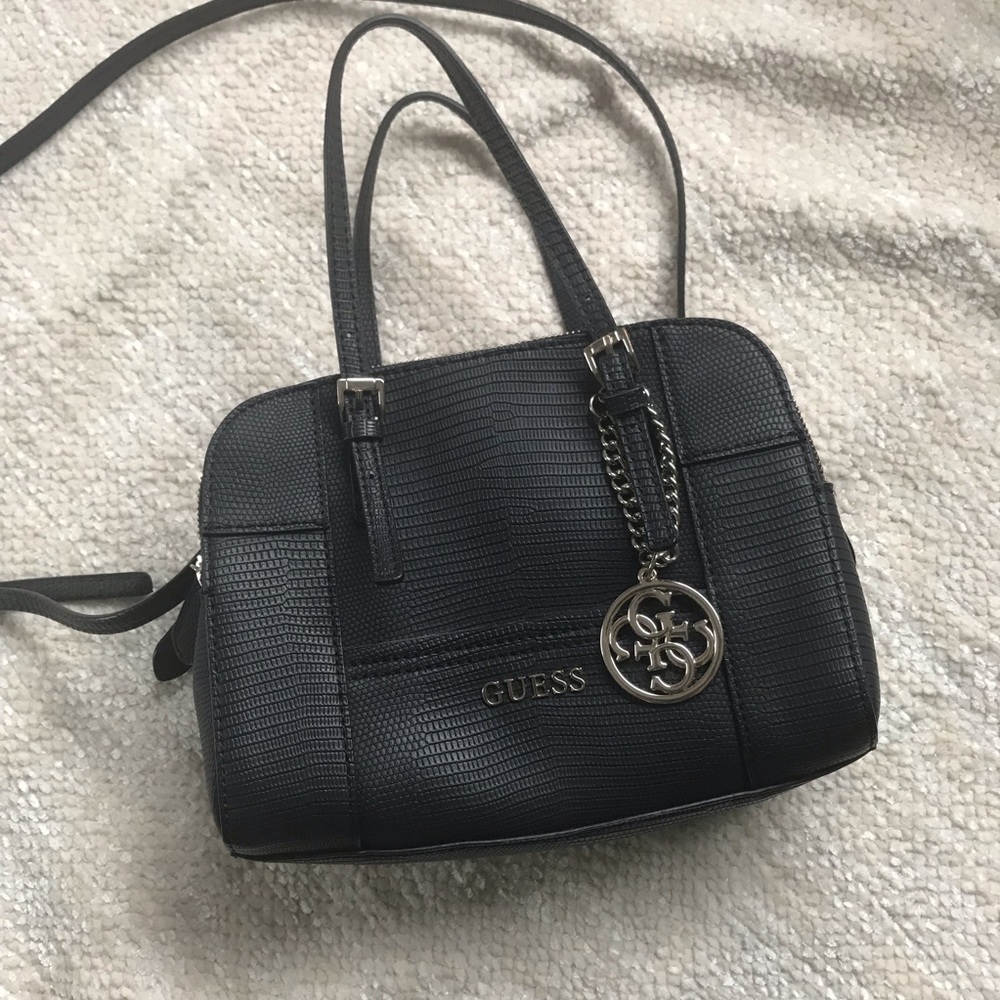 Women’s guess cross body purse